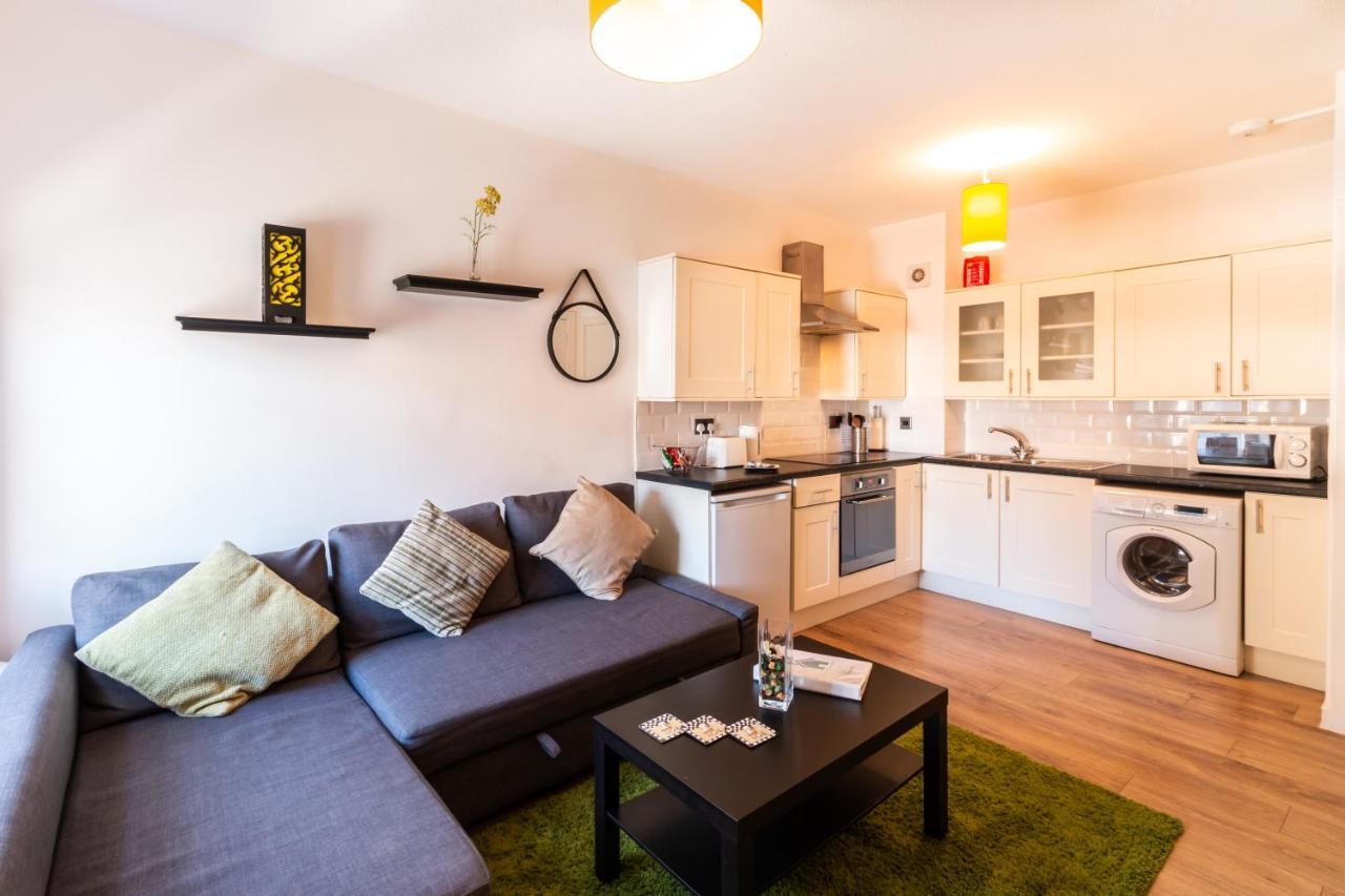 Mycosyapartments54 Paisley Esterno foto